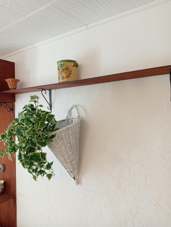 Casa Vacanze Il Girasole 칼타기론 외부 사진