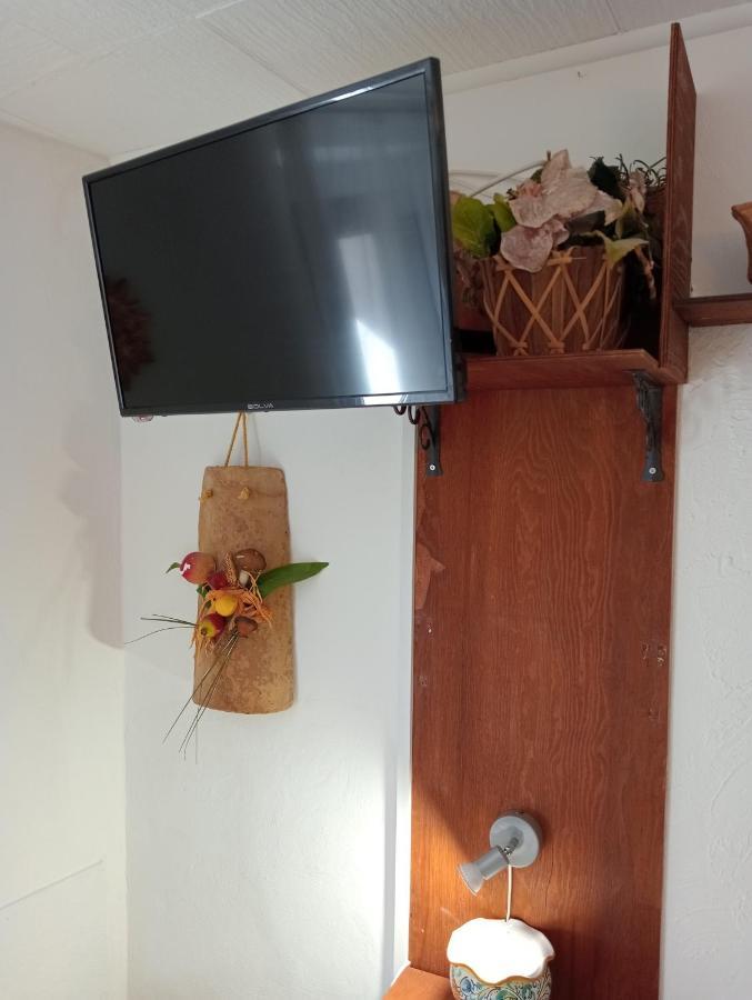 Casa Vacanze Il Girasole 칼타기론 외부 사진