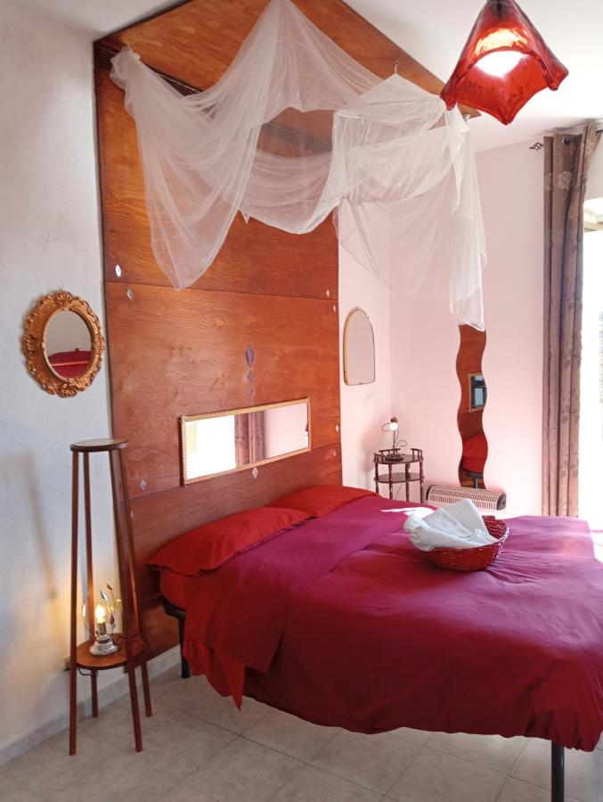 Casa Vacanze Il Girasole 칼타기론 외부 사진