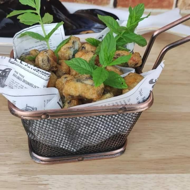 Casa Vacanze Il Girasole 칼타기론 외부 사진